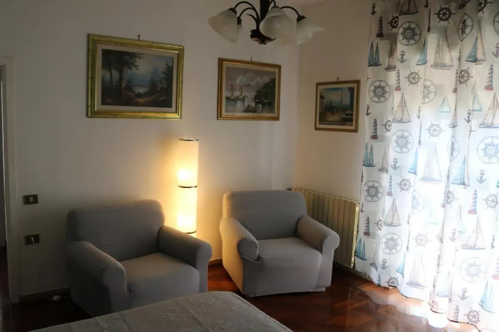 Rossini Apartment Fronte Mare Follonica Italy