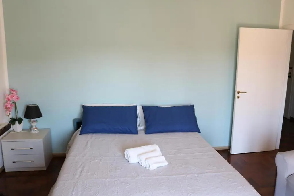 Rossini Apartment Fronte Mare Follonica 0*,  Italy